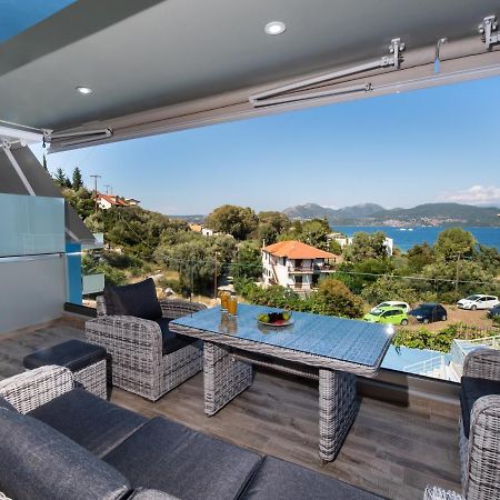 Blue House Luxury Apartment 니키아나 외부 사진
