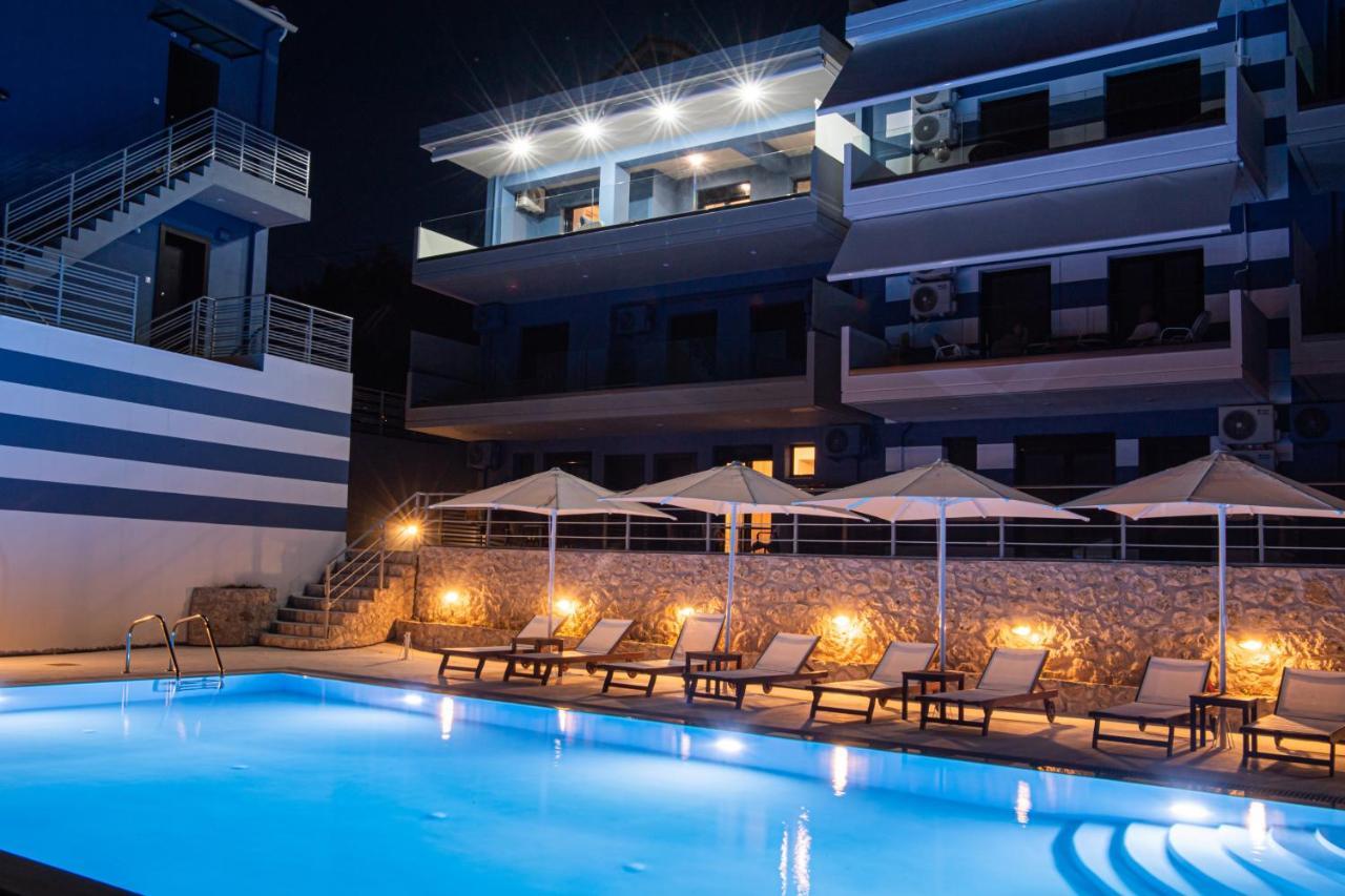 Blue House Luxury Apartment 니키아나 외부 사진